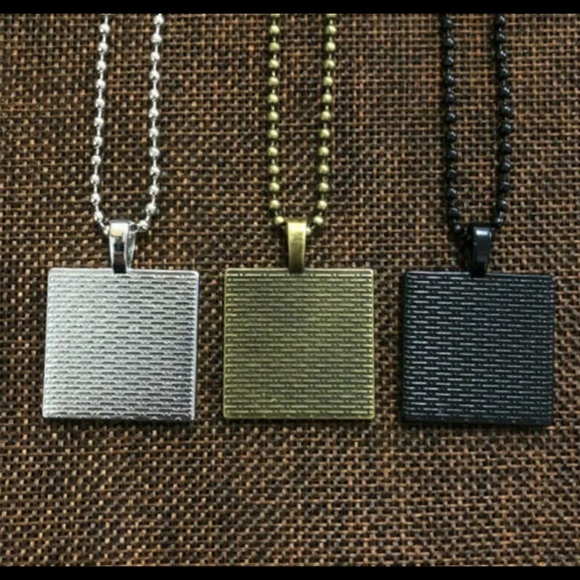 Spiderman Square Glass Cabochon Black Necklace - Picture 2 of 4